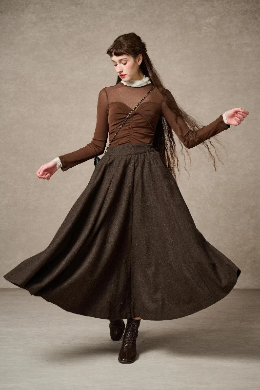 The Soft Lawn 12 | Midi Wool Skirt