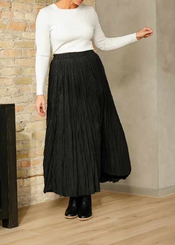 Natalie Crinkle Black Maxi Skirt