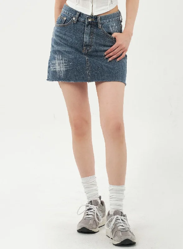 Mid-Wash Denim Mini Skirt CA328