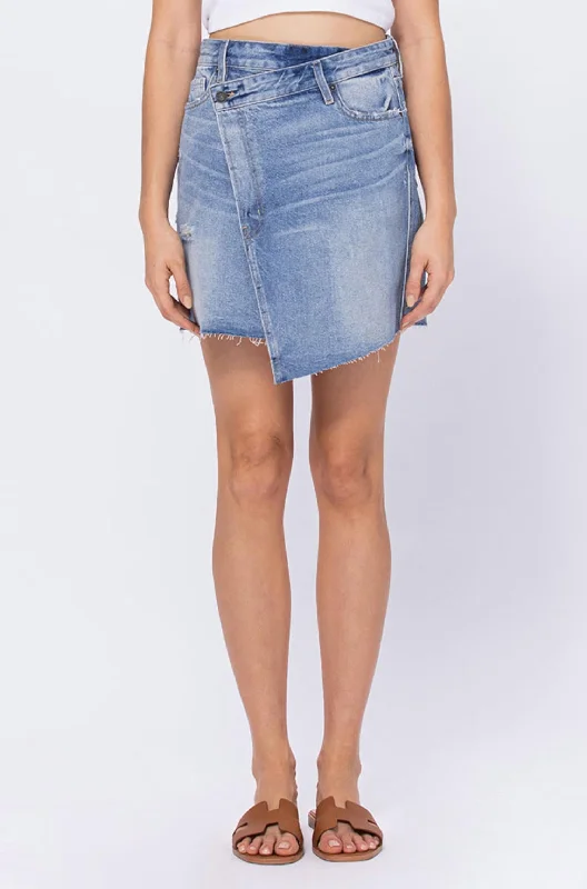 Peyton High Rise Slanted Mini Skirt In Medium Wash